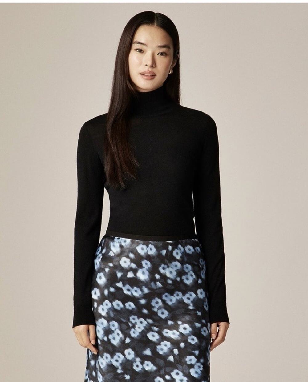NWT J. Crew Carolyn Turtleneck in Merino Wool Fitted Sweater Black Size Small